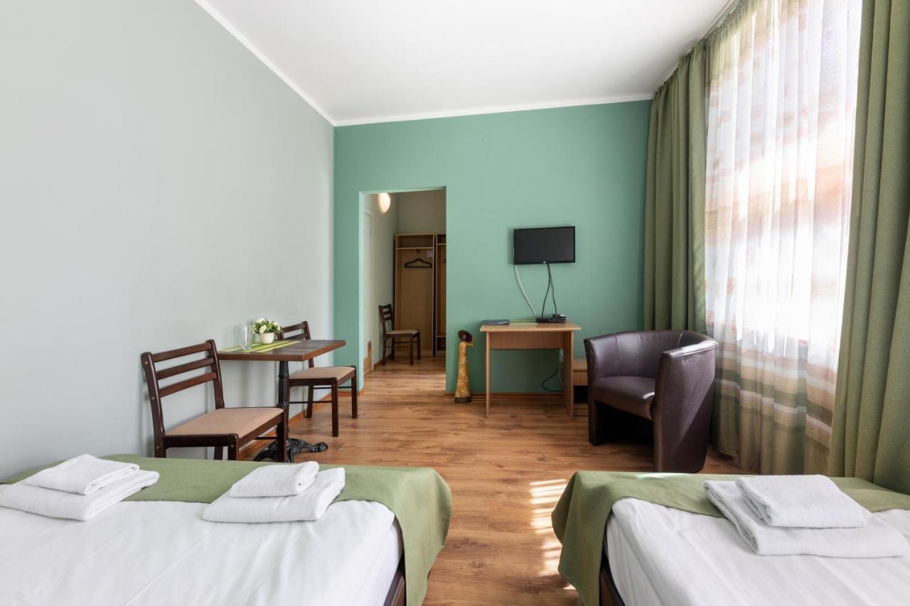 Spare Hotel And Bowling ريغا المظهر الخارجي الصورة
